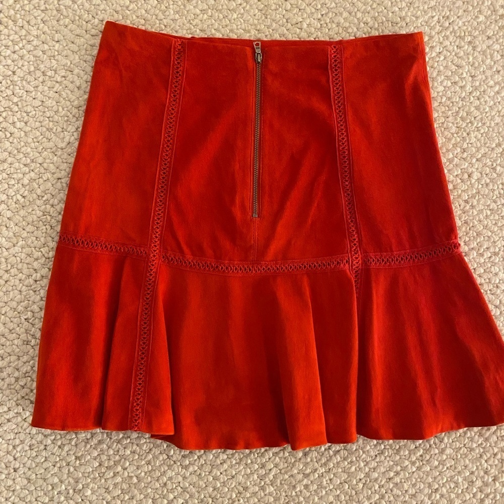 NWT Alice and Olivia Lamb Leather skirt - Picture 3 of 5